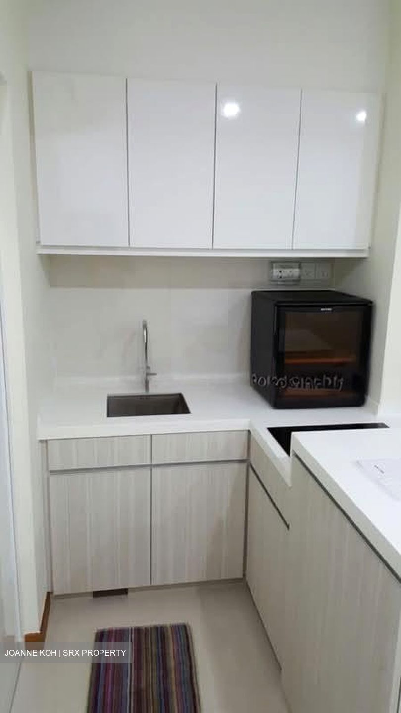1 Canberra (D27), Condominium #563271111